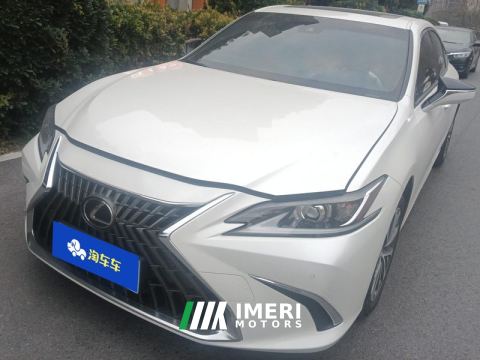 2022 Lexus ES 200 Excellence Edition - автомобиль из Китая