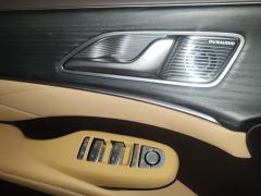 Denza D9 DM-i 1.5T 190km AWD Version 7 - ფოტო 13