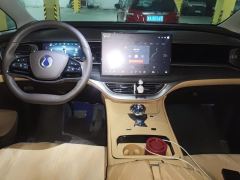 Denza D9 DM-i 1.5T 190km AWD Version 7 - ფოტო 16