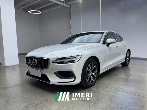 2026 Volvo S60 B4 Intelligent Luxury Edition - car from China