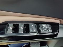 Lexus ES 200 Excellence Edition - ფოტო 13