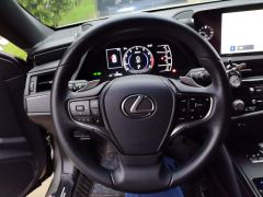 Lexus ES 200 Excellence Edition - ფოტო 18