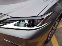Lexus ES 200 Excellence Edition - ფოტო 4