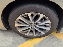 Lexus ES 200 Excellence Edition - ფოტო 6