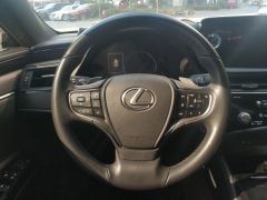 Lexus ES 300h Excellence Edition - photo 18