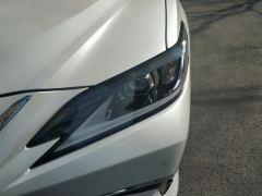 Lexus ES 300h Excellence Edition - photo 4