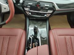 BMW 5 Series Facelift 525Li M Sport Package - ფოტო 19