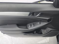 Honda Accord 260TURBO Luxury Edition - photo 13