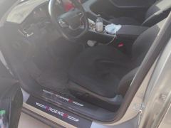Roewe D7 PHEV 1.5L 125km Edition - photo 14