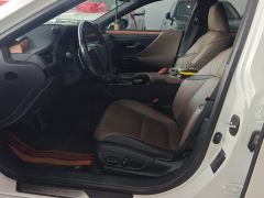 Lexus ES 200 CVT Elite Edition - photo 14
