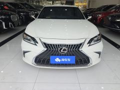 Lexus ES 200 CVT Elite Edition - photo 3