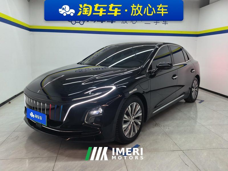 FAW Red Flag E-QM5 620km PLUS - автомобиль из Китая