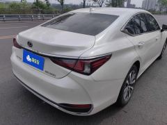 Lexus ES 200 Excellence Edition - фото 2