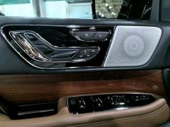 Lincoln Navigator 3.5T Edition - ფოტო 13