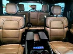 Lincoln Navigator 3.5T Edition - ფოტო 16