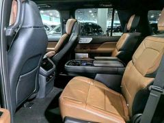 Lincoln Navigator 3.5T Edition - ფოტო 18