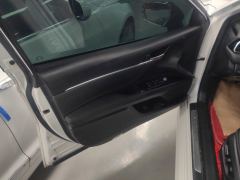 Toyota Camry Dual-Engine 2.5HG Luxury Edition - фото 12