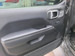 Jeep Wrangler 2.0T Sahara Edition - photo 12