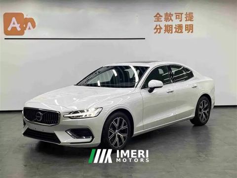 2022 Volvo S60 B5 Smart Sport Edition - car from China