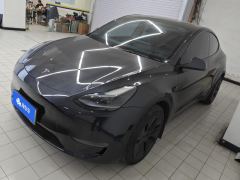 Tesla Model Y 688km Long Range AWD - photo 1