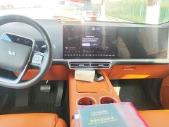 Li Auto L9 Max - ფოტო 17