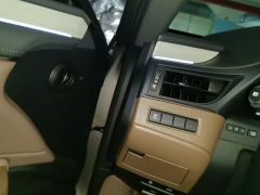 Lexus ES 300h Premium Edition - photo 13