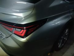 Lexus ES 300h Premium Edition - photo 5