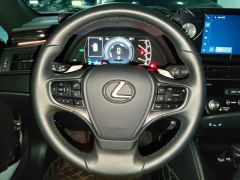 Lexus ES 300h Premium Edition - ფოტო 18