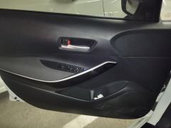 Toyota Corolla Dual-Engine 1.8L E-CVT Pioneer Edition - ფოტო 12