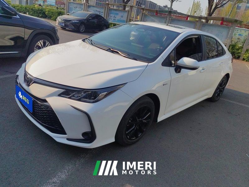 Toyota Corolla Dual-Engine 1.8L Elite Edition - ავტომობილი ჩინეთიდან