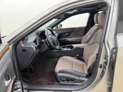 Lexus ES 200 Premium Edition - photo 11