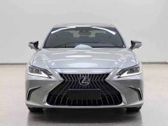 Lexus ES 200 Premium Edition - photo 2