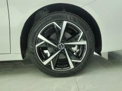 Roewe MG i5 1.5L CVT Prestige - фото 6