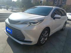 Toyota Sienna Dual-Engine 2.5L Prestige Edition - ფოტო 1