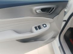 Roewe iMAX8 2.0T Supreme Edition - ფოტო 13