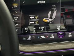 Volkswagen Touareg 3.0T Premium Obsidian Black Sports Suit - photo 13
