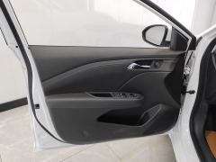 Chevrolet Monza 1.5L Edition - фото 12