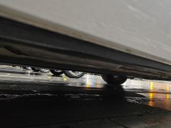 Denza D9 DM-i 1.5T 180km AWD Version 7 - ფოტო 10