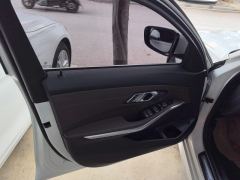 BMW 3 Series 325i M Sport Package - ფოტო 12
