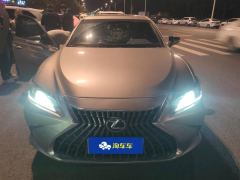 Lexus ES 300h Excellence Edition - photo 3