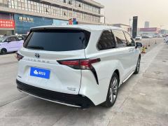 Toyota Sienna Dual-Engine 2.5L Prestige Edition - photo 2