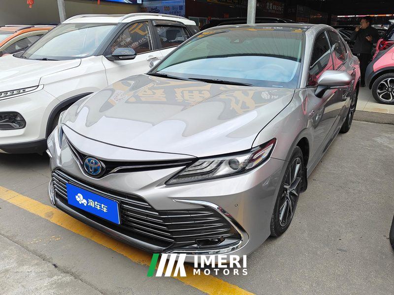Toyota Camry Dual-Engine 2.5HG Luxury Edition
