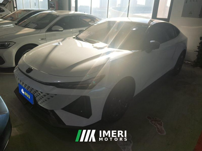 Changan UNI-V 1.5T Premium - автомобиль из Китая