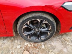 Honda Civic 240TURBO CVT Dynamic Control Version - ფოტო 6