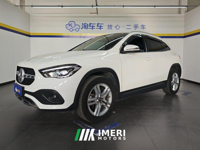Mercedes-Benz GLA 200 - car from China