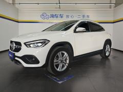 Mercedes-Benz GLA 200 - photo 1