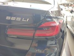 BMW 5 Series Facelift 525Li Luxury Package - photo 5