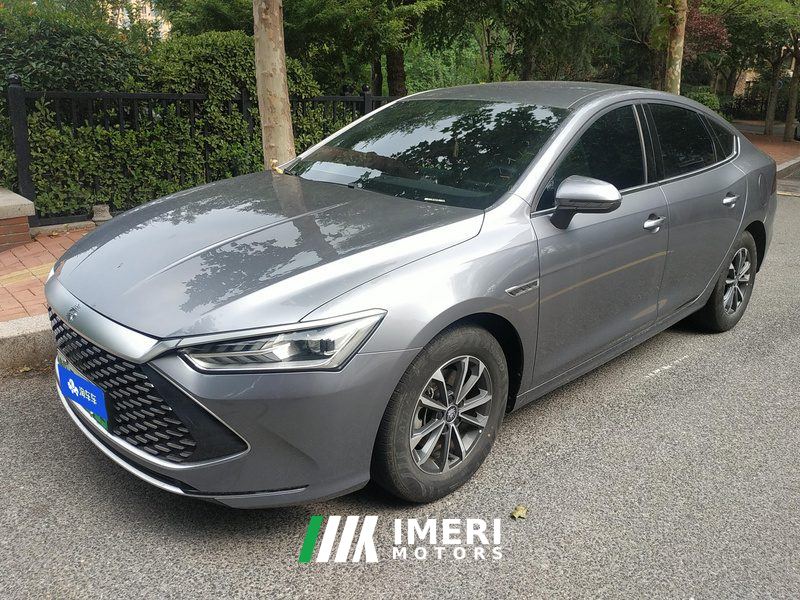 BYD Qin PLUS DM-i Honor Edition 1.5L 55km Leading Edition