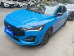 Ford Focus EcoBoost 180 ST-Line - ფოტო 1