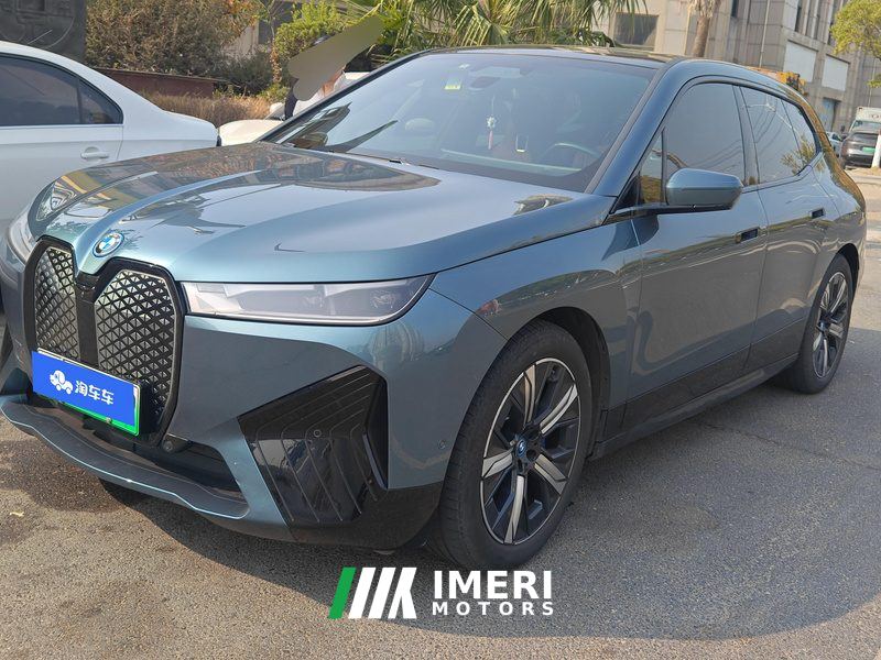 BMW iX xDrive50 - ავტომობილი ჩინეთიდან